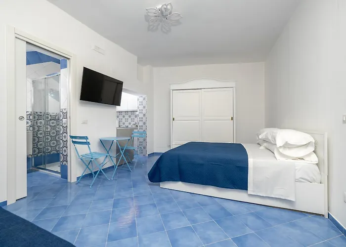 Casa Alessandra - De Vivo Realty Дом отдыха *