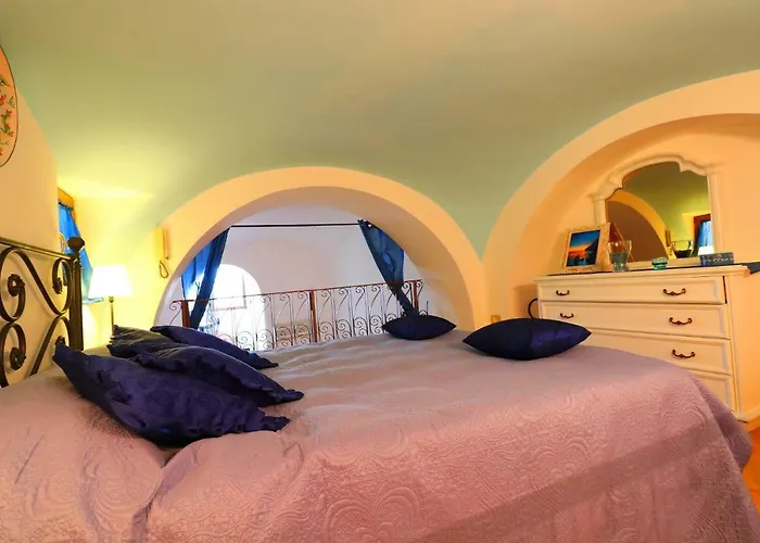 Casa Alessandra - De Vivo Realty Дом отдыха Позитано