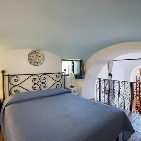 De Vivo Realty - Casa Alessandra Positano